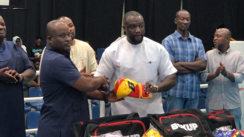 BOXUP has donated boxing equipment to the Ghana Boxing Federation.