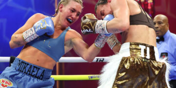 Mikaela Mayer Defeats Sandy Ryan in Action