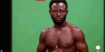 Shakul Samed protests the referee's stoppage in the 2025 WBC Grand Prix