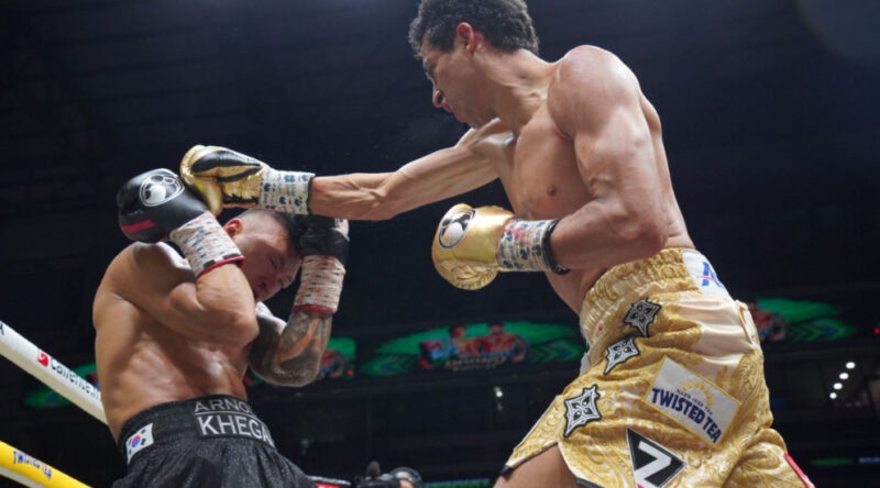 Rafael Espinoza KOs Arnold Khegai to Retain Featherweight Crown